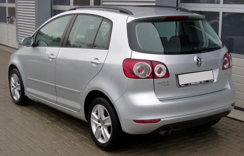 Volkswagen Golf - 5