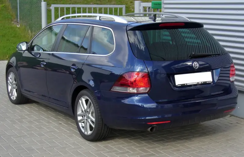 Volkswagen Golf - 2