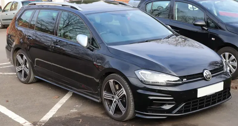 Volkswagen Golf - 5