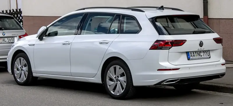 Volkswagen Golf - 3