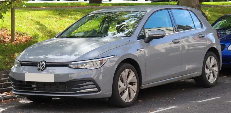 Volkswagen Golf - 4