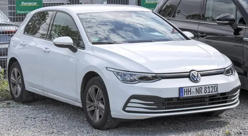 Volkswagen Golf - 6