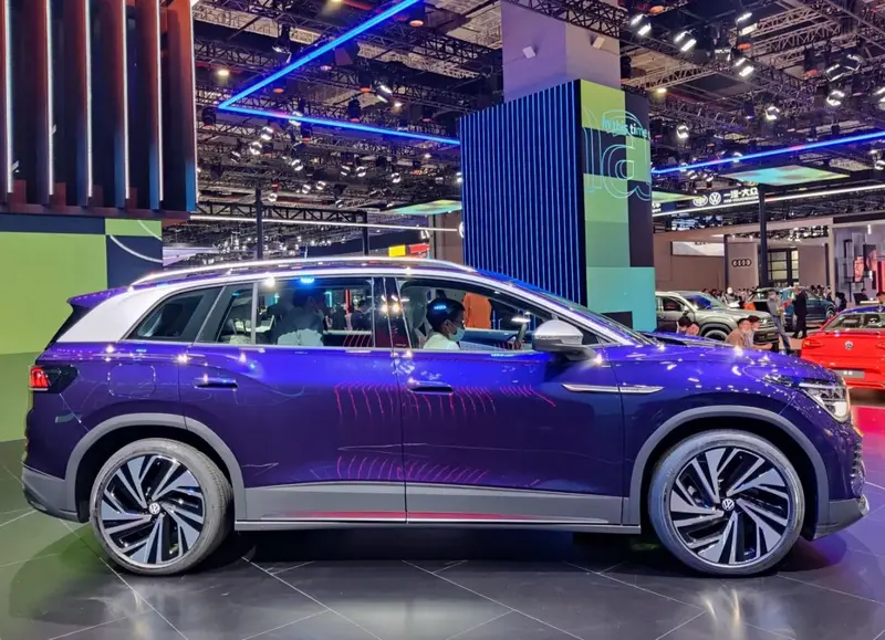 Volkswagen ID.6 - 4