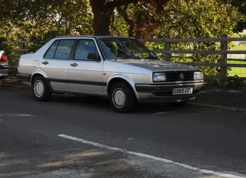 Volkswagen Jetta - 3