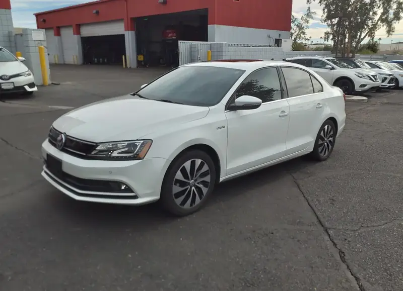 Volkswagen Jetta - 3