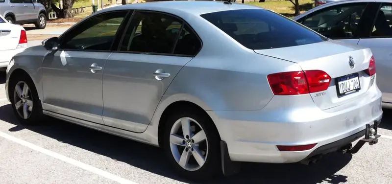 Volkswagen Jetta - 5