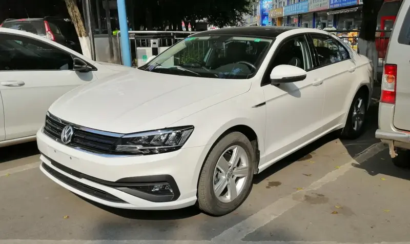 Volkswagen Lamando - 3