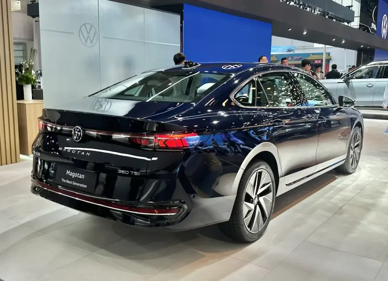 Volkswagen Magotan - 3