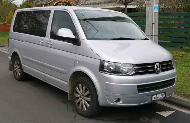 Volkswagen Multivan - 2