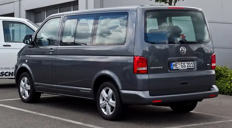 Volkswagen Multivan - 5