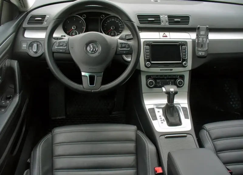 Volkswagen Passat CC - 3