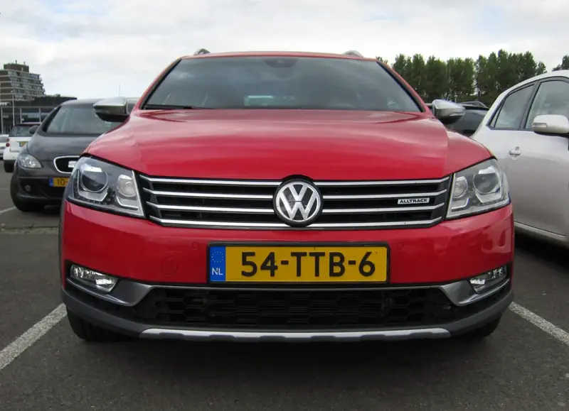 Volkswagen Passat - 3