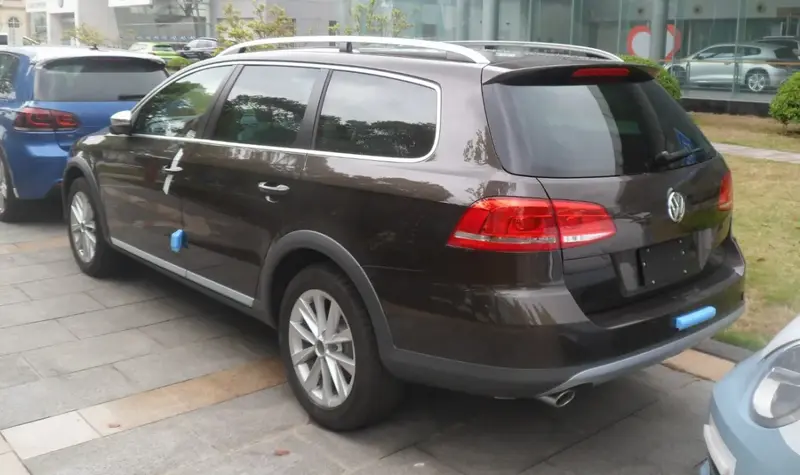Volkswagen Passat - 5