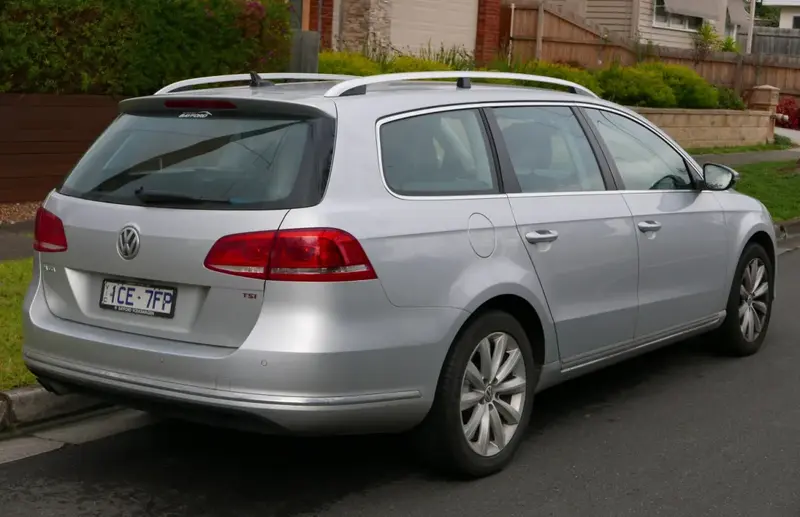 Volkswagen Passat - 2