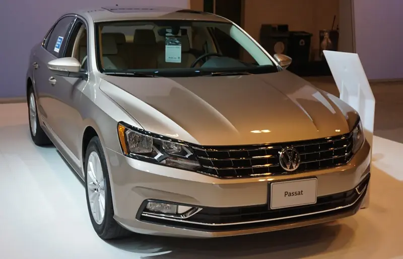 Volkswagen Passat - 3