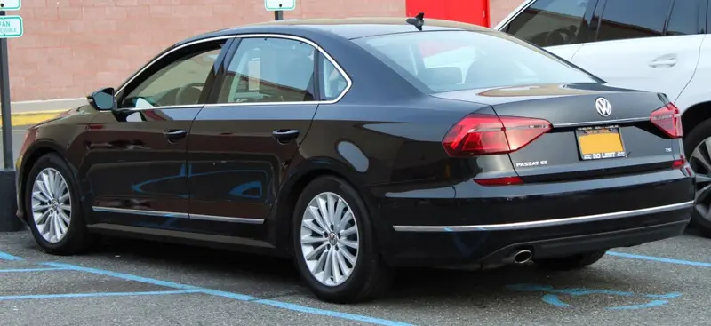 Volkswagen Passat - 6