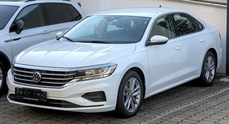 Volkswagen Passat - 2