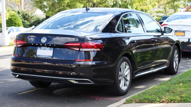 Volkswagen Passat - 6