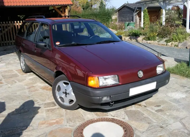 Volkswagen Passat - 2
