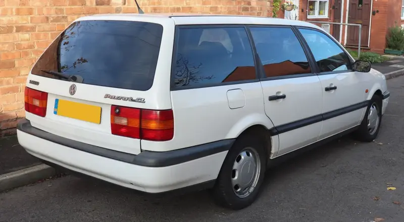 Volkswagen Passat - 2