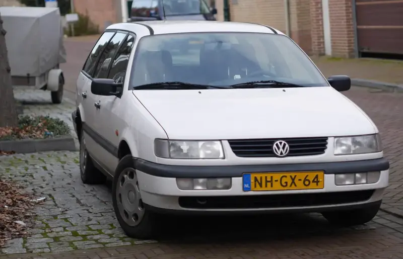 Volkswagen Passat - 3