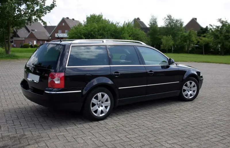 Volkswagen Passat - 4