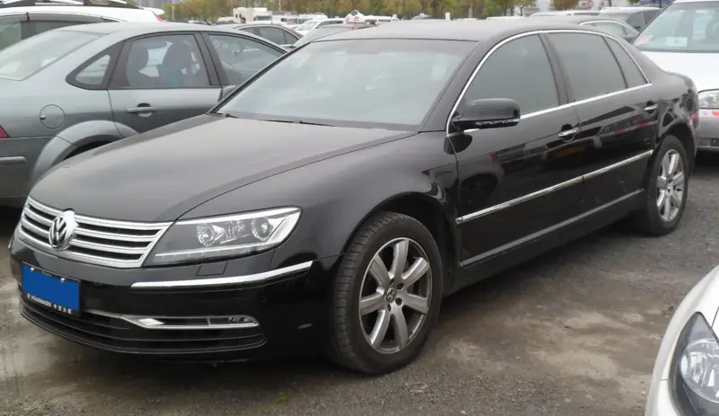 Volkswagen Phaeton - 3