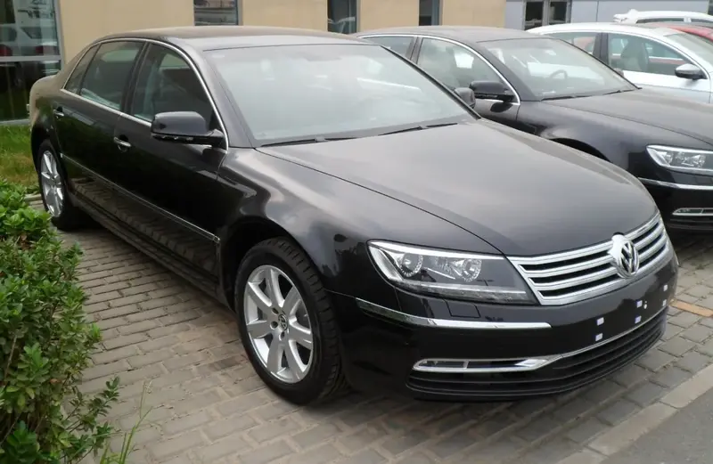 Volkswagen Phaeton - 4