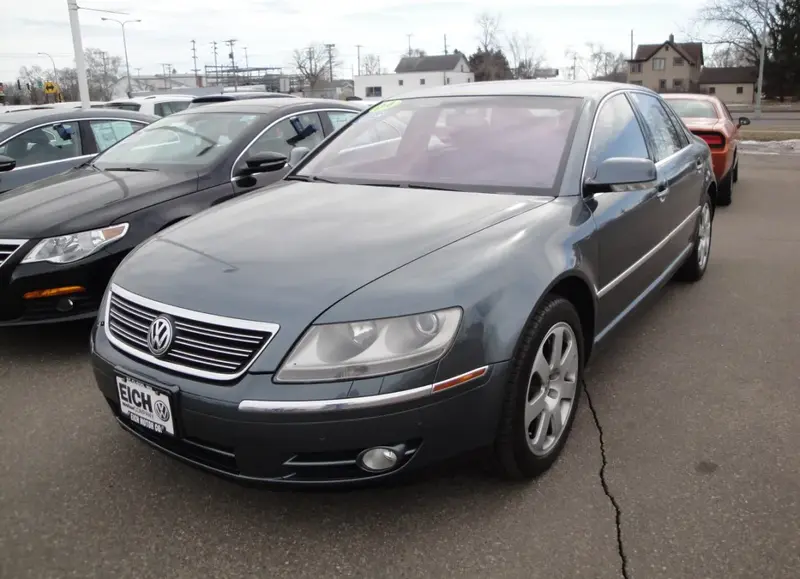 Volkswagen Phaeton - 5