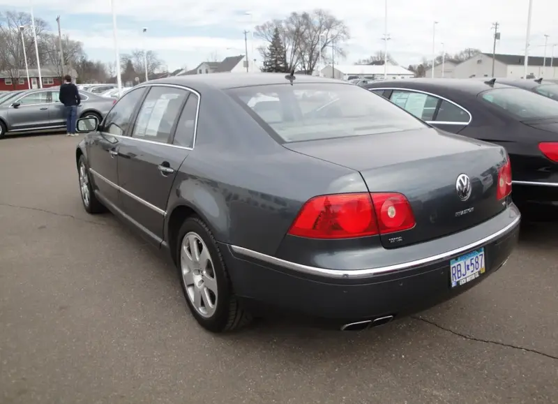 Volkswagen Phaeton - 6