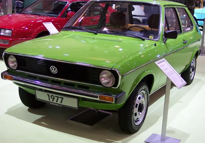 Volkswagen Polo - 2