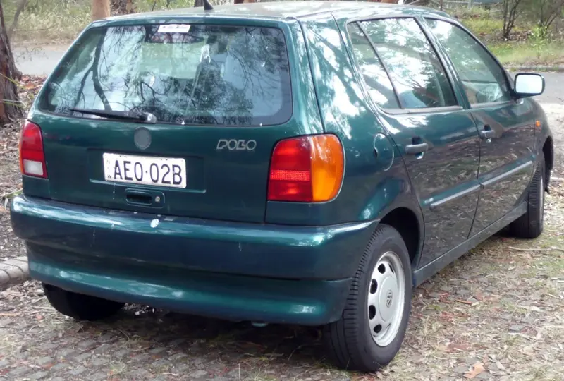 Volkswagen Polo - 2