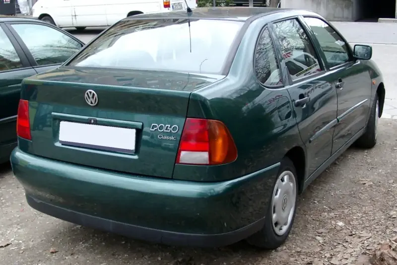 Volkswagen Polo - 2