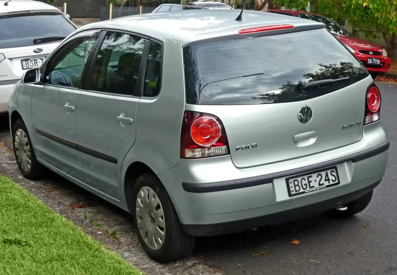 Volkswagen Polo - 2