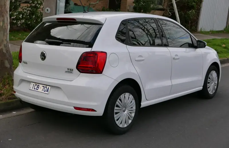 Volkswagen Polo - 2