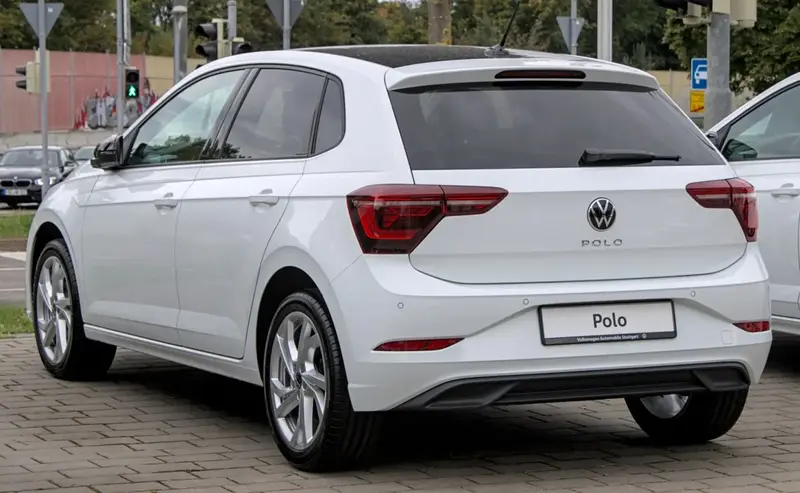 Volkswagen Polo - 2