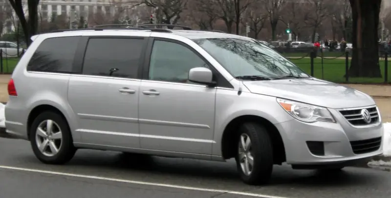 Volkswagen Routan Routan 4.0 V6 (251 bg) Automatic - görsel 5
