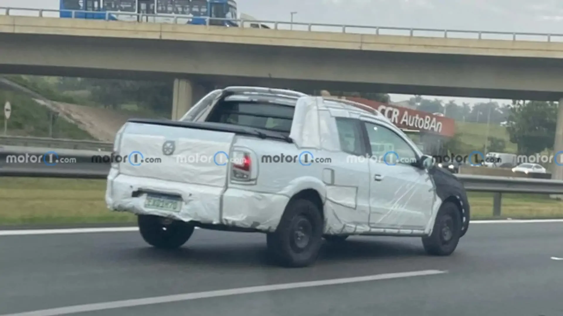 Volkswagen Saveiro Saveiro III (G5, facelift 2017) Extended Cab Cross