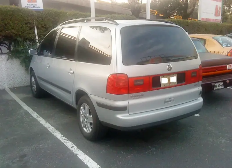 Volkswagen Sharan - 2