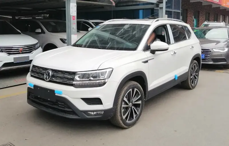 Volkswagen Tharu Tharu