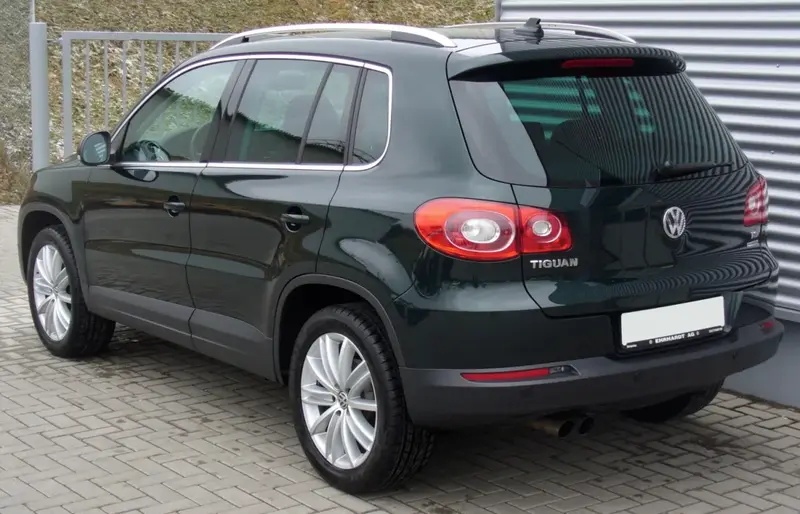 Volkswagen Tiguan - 2