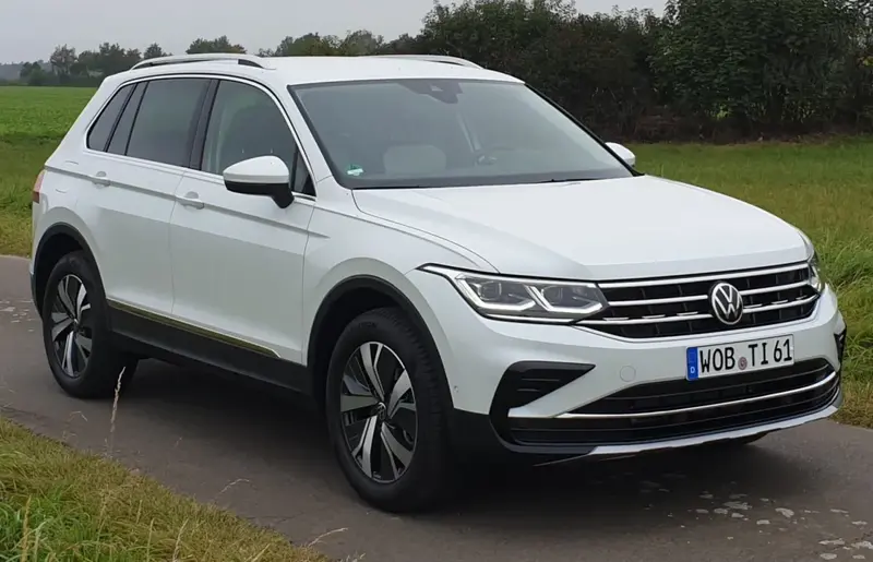 Volkswagen Tiguan - 4
