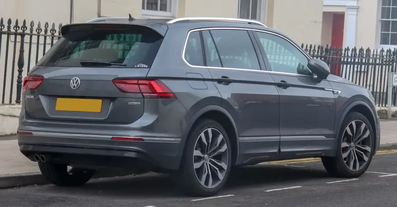 Volkswagen Tiguan - 2