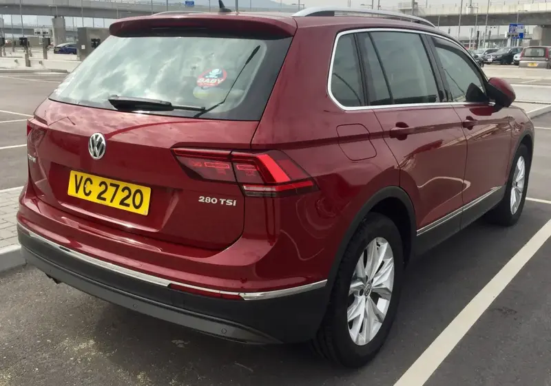 Volkswagen Tiguan - 4