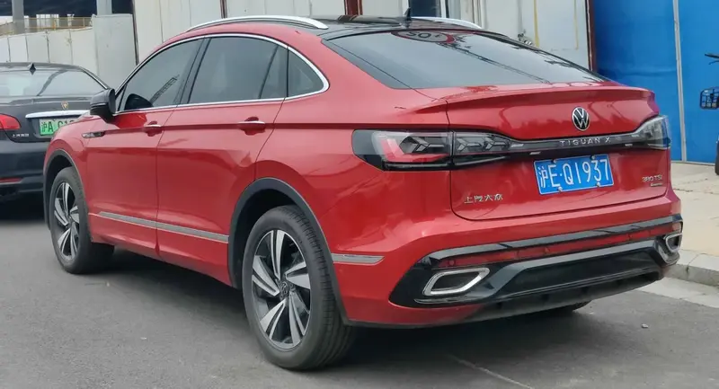 Volkswagen Tiguan - 3