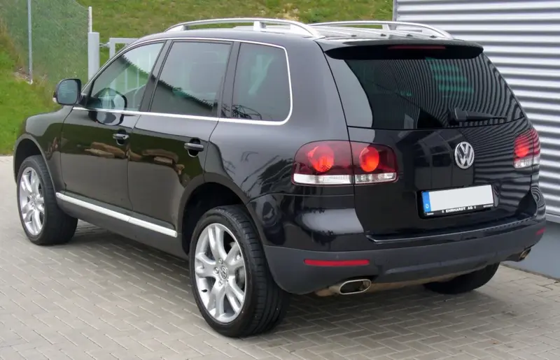 Volkswagen Touareg - 2