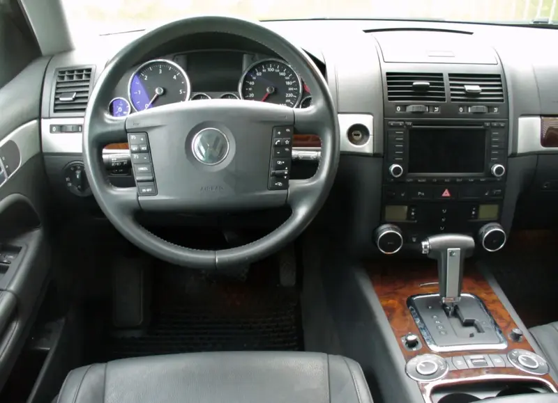 Volkswagen Touareg - 3