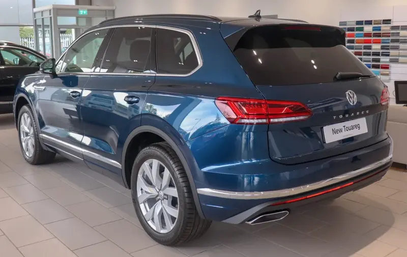 Volkswagen Touareg - 2