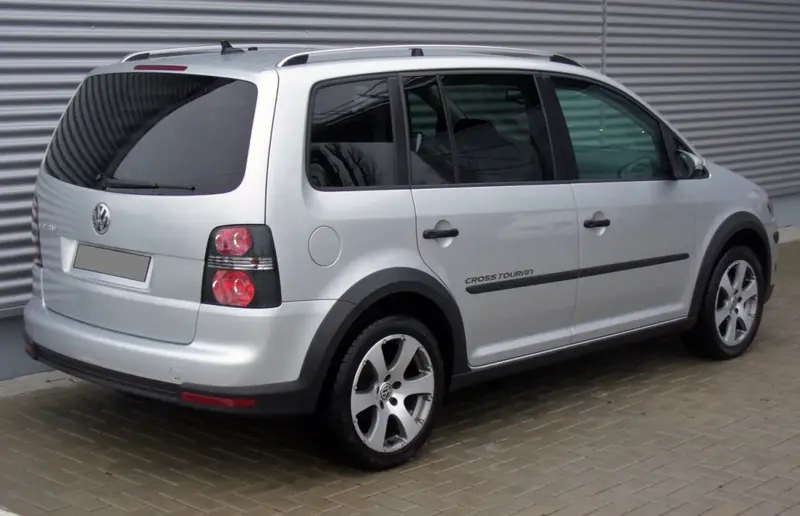 Volkswagen Touran - 2