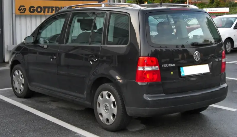 Volkswagen Touran - 2